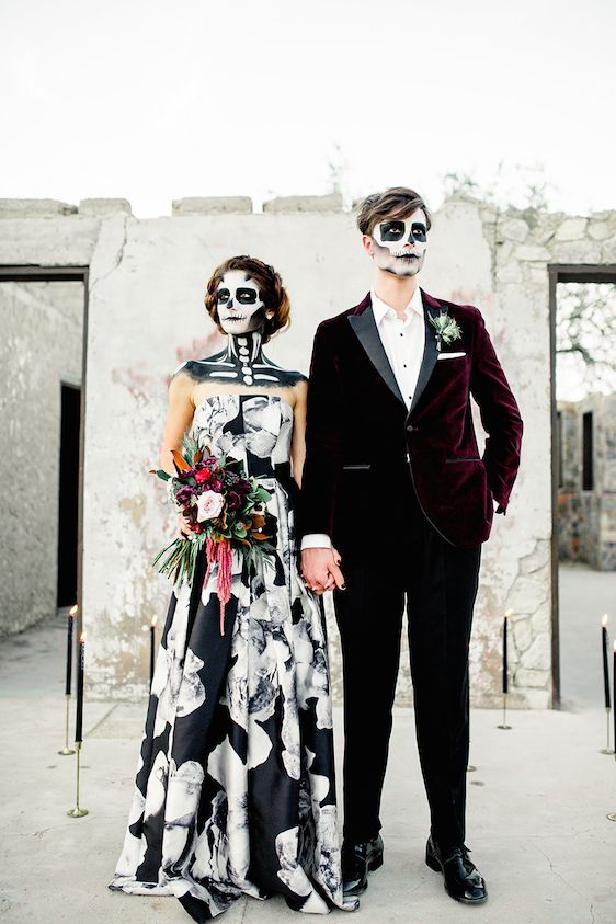 I Feel You In My Bones | A Dark & Moody Wedding Editorial | The Perfect ...